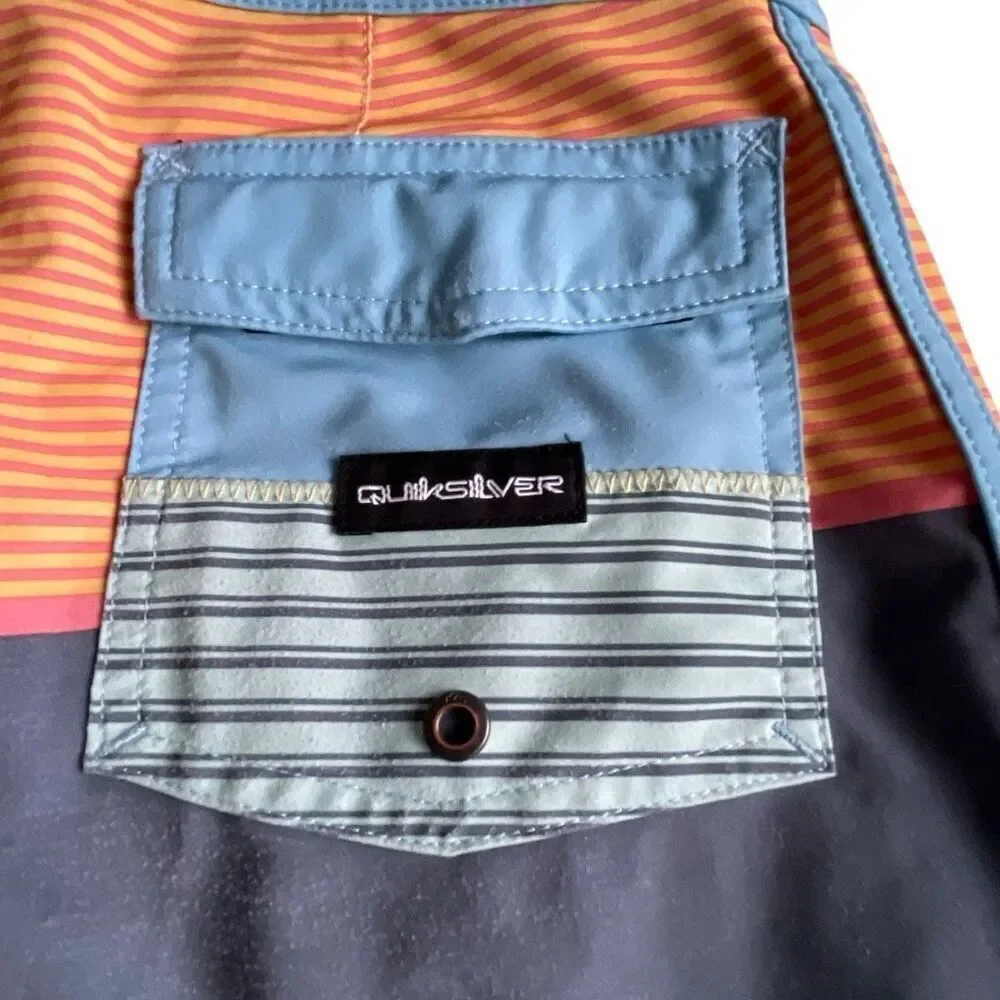 EUC! Quiksilver Board Shorts Swim Trunks - Size 26/Size 12